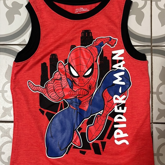 NEW MARVEL SPIDER-MAN tank - Picture 2 of 3
